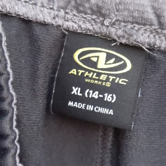 NWOT Athletic pants - Picture 4 of 7